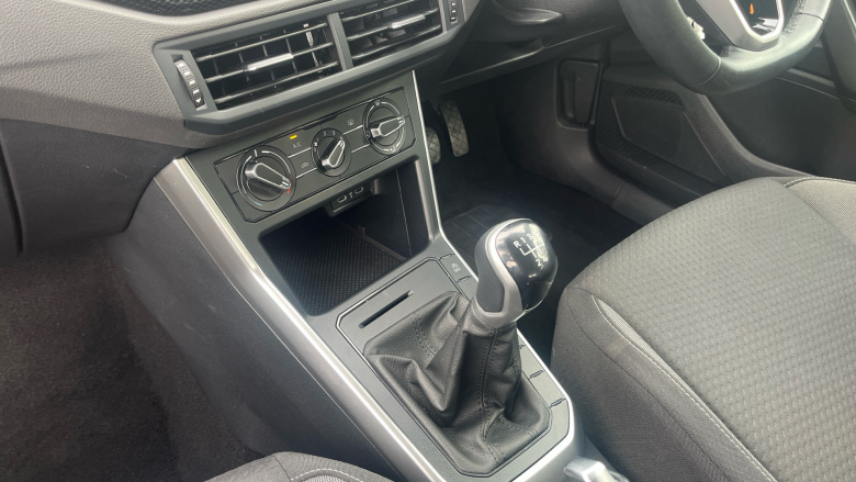 Volkswagen Polo 1.0 Life 5dr Petrol Hatchback